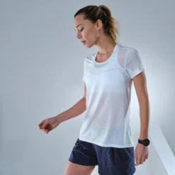 Quechua Camiseta De Montaña Y Trekking Ultraligera Mujer FH500 Gris -Senderismo Ropa Tienda camiseta de montaa y trekking ultraligera mujer fh500 gris 2